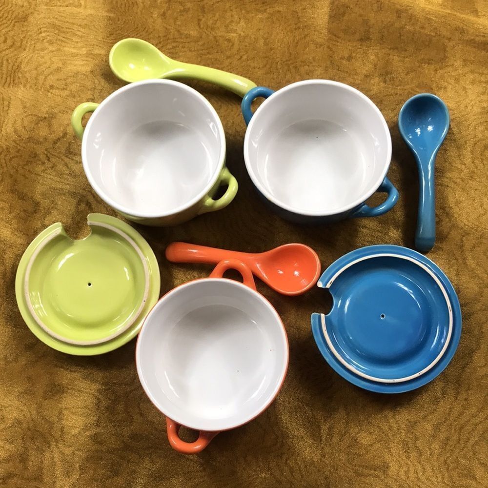LOT KITCHEN 8 PIECES TABLETOPS 8 BOLS
